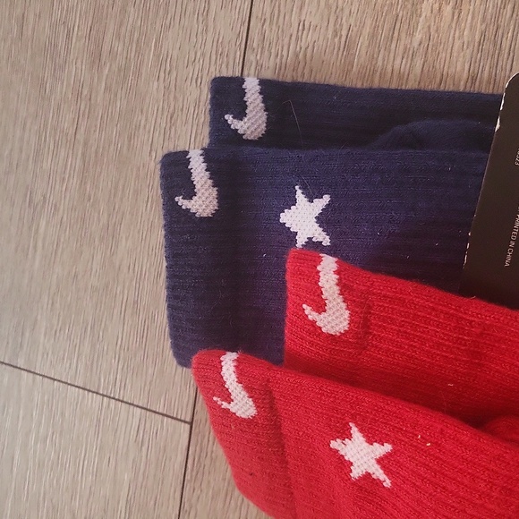 Nike Elite Crew Socks - Red and Navy with Stars Womens Ball Socks - Picture 6 of 6